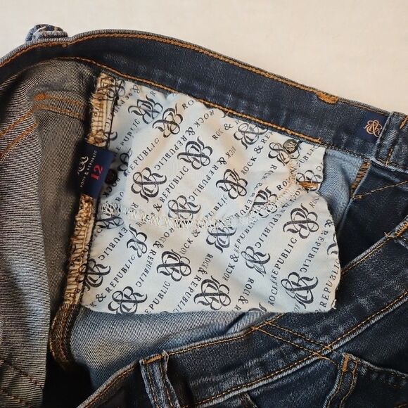 Rock & Republic Womens Berlin Size 12L Jeans Embossed Pocket Stars Logo … - Picture 9 of 14